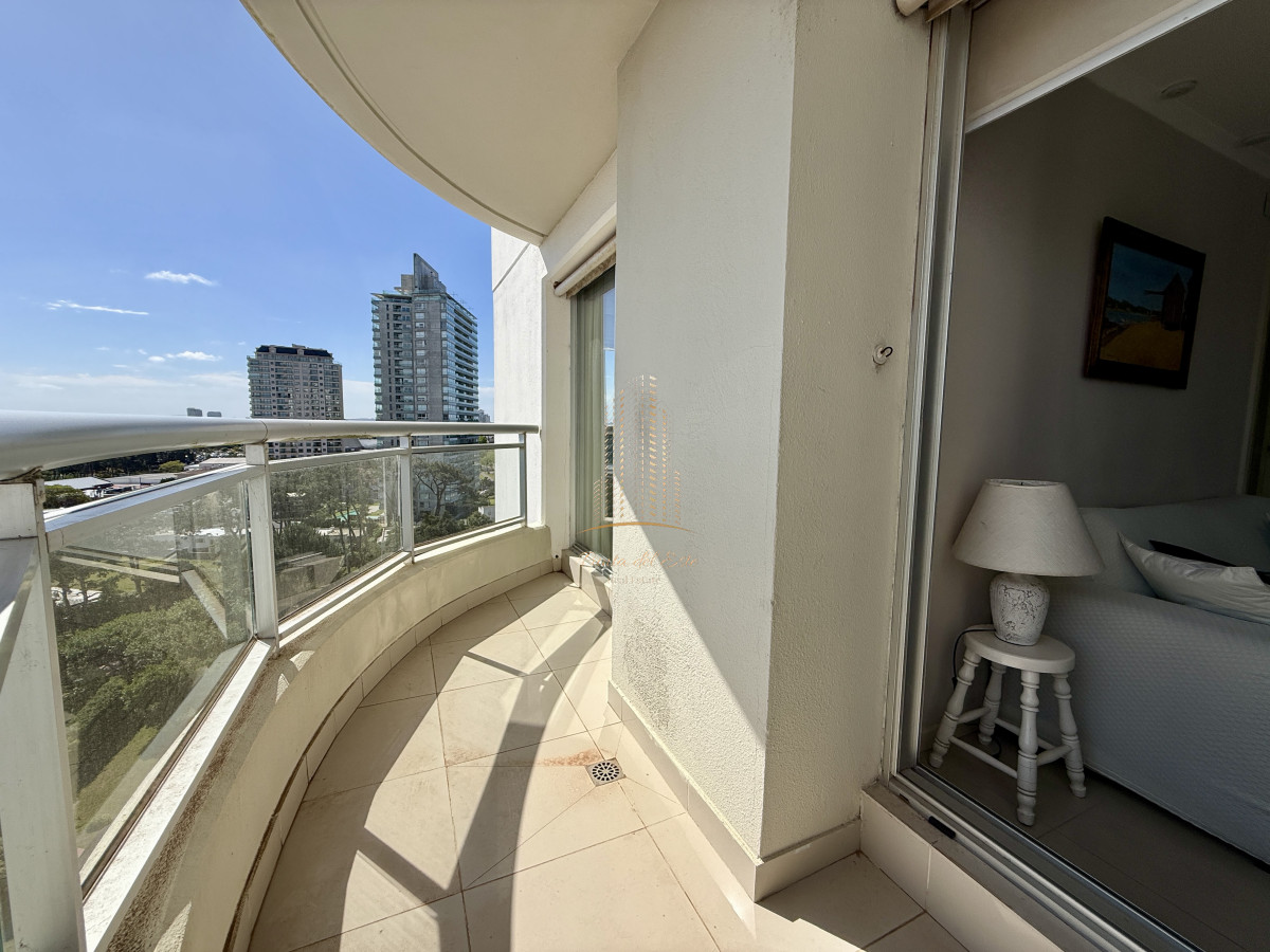 Apartamento ID.1034 - Apartamento en venta en Punta del Este con todos los servicios