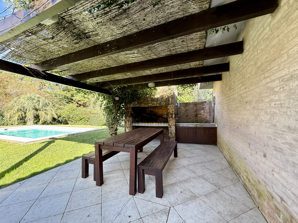 Casa ID.52 - Chalet en Rincón del Indio – A 500 metros del mar