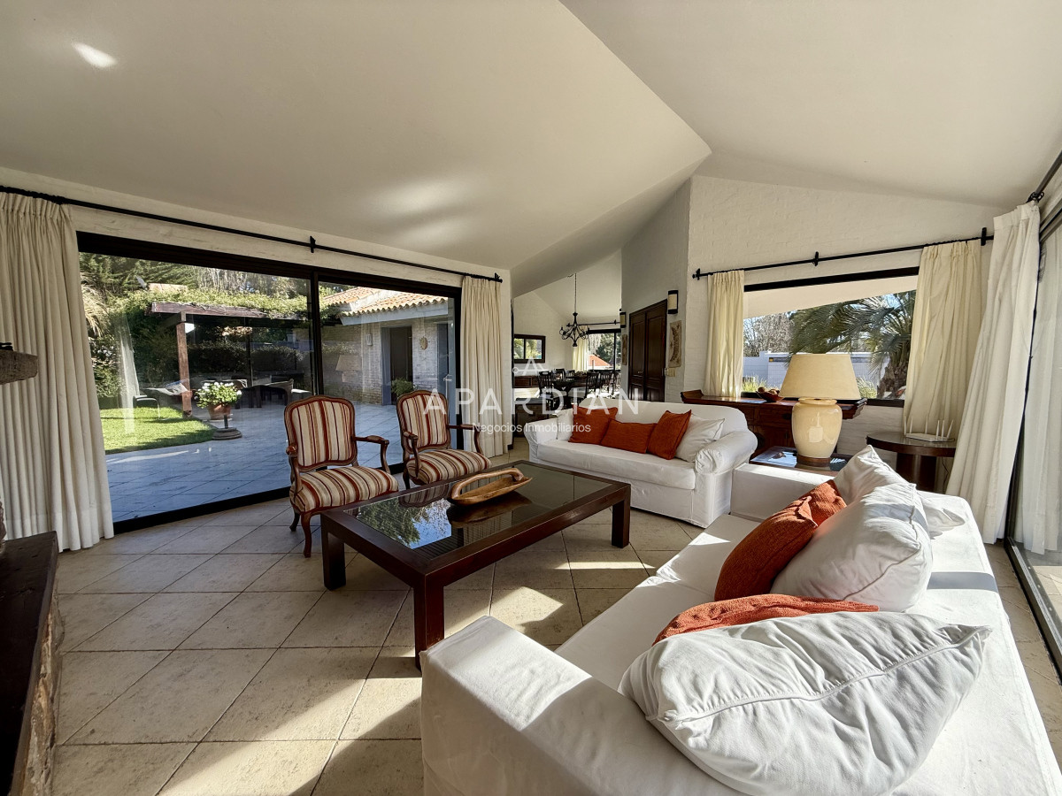 Casa ID.21098021 - Chalet en Rincón del Indio – A 500 metros del mar