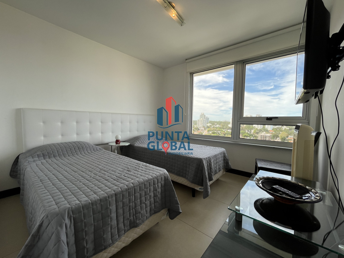 Apartamento ID.165 - Venta Apartamento 3 Dormitorios Punta del Este