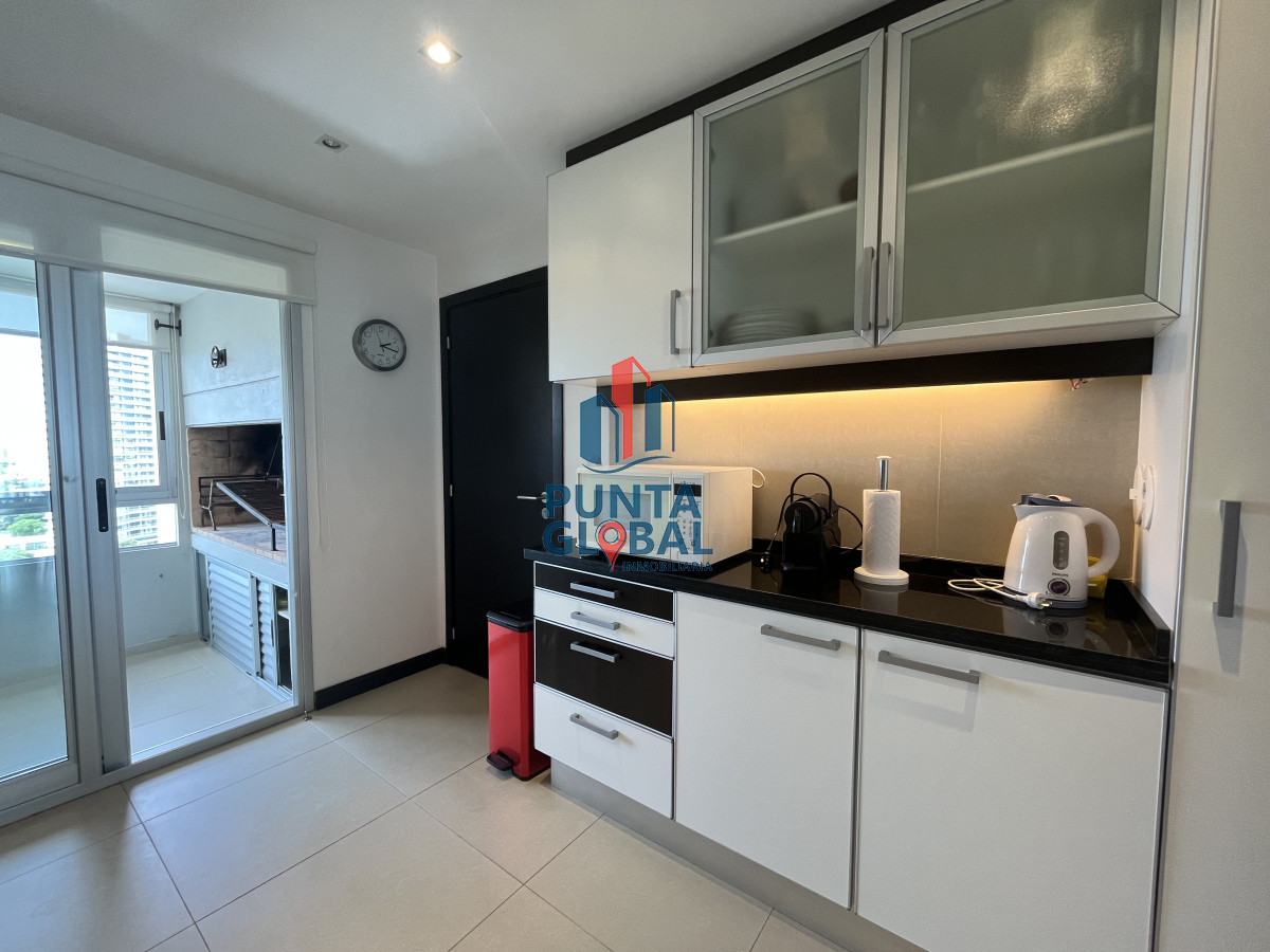 Apartamento ID.165 - Venta Apartamento 3 Dormitorios Punta del Este