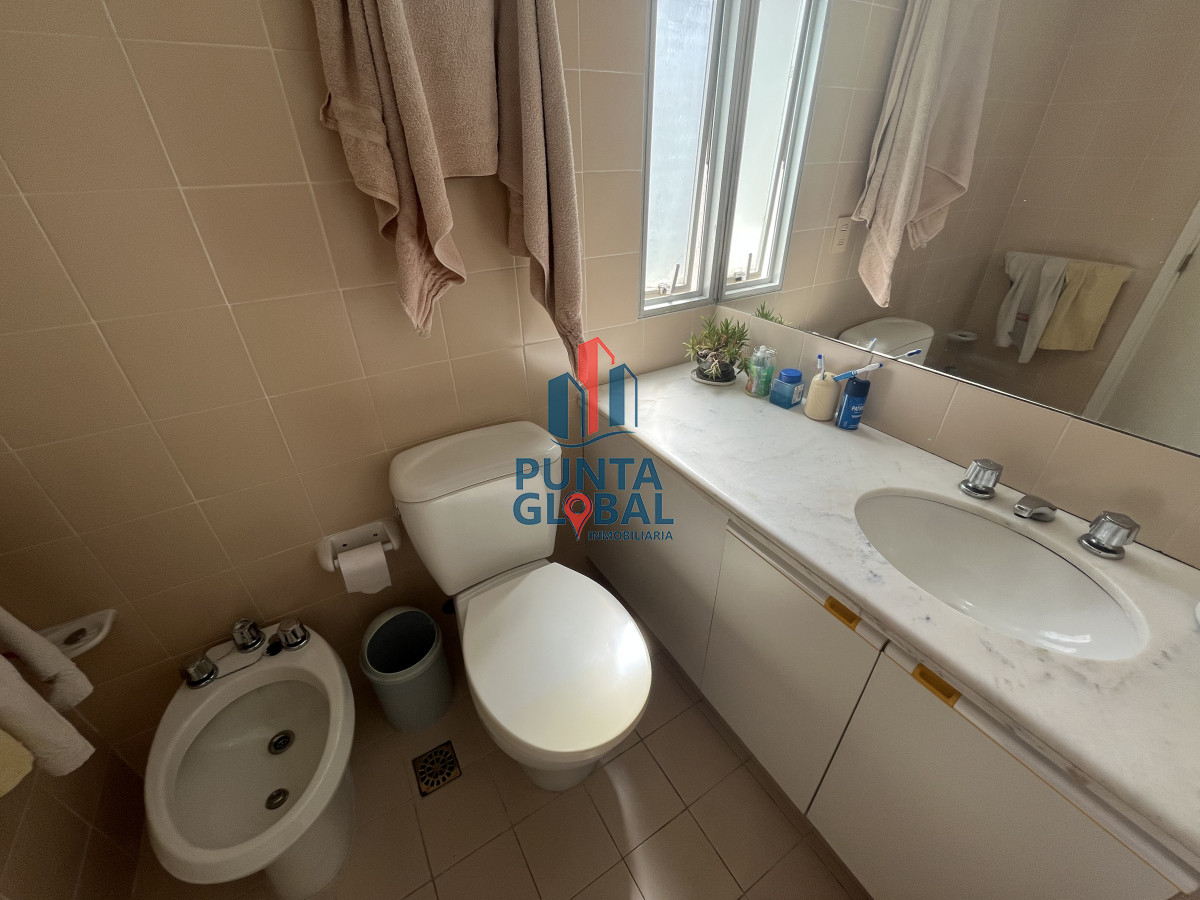 Apartamento ID.95 - con piscina,garage y serv de mucama,vista total al mar