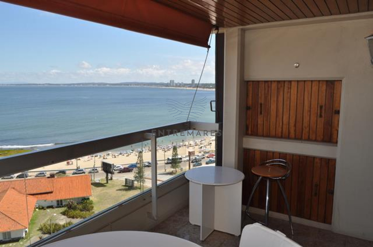 Apartamento ID.166 -   Excelente ubicación! con parrillero propio