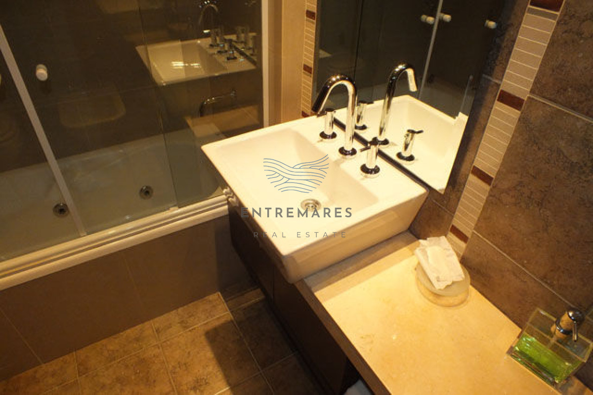 Apartamento ID.349 - Apartamento en Mansa, 2 dormitorios  con parrillero