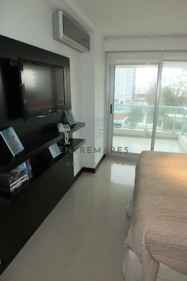 Apartamento ID.349 - Apartamento en Mansa, 2 dormitorios  con parrillero