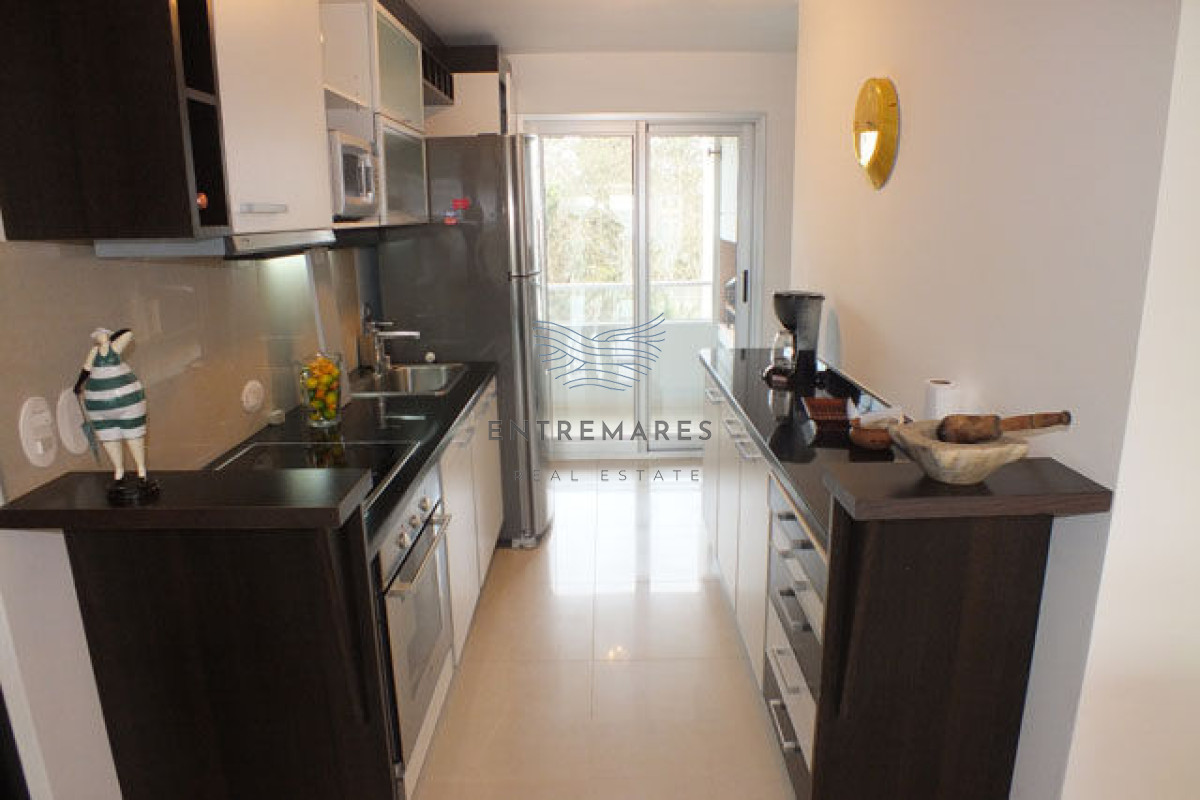 Apartamento ID.349 - Apartamento en Mansa, 2 dormitorios  con parrillero
