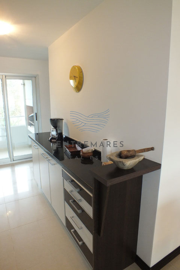Apartamento ID.349 - Apartamento en Mansa, 2 dormitorios  con parrillero