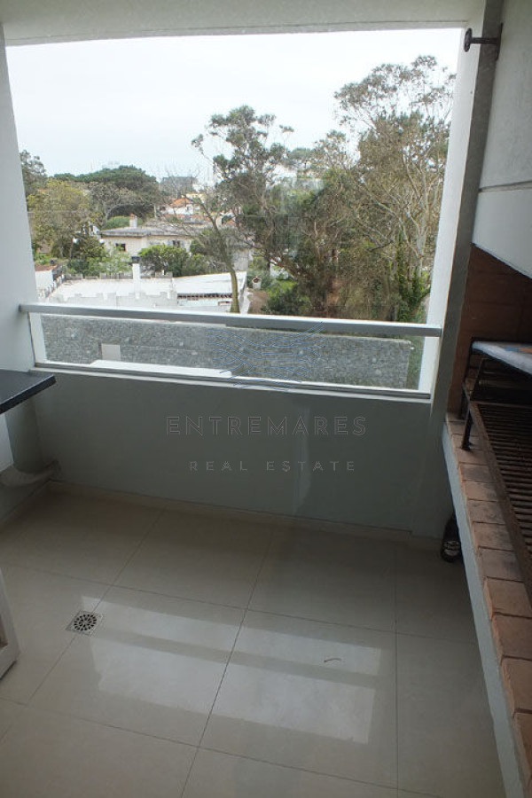 Apartamento ID.349 - Apartamento en Mansa, 2 dormitorios  con parrillero