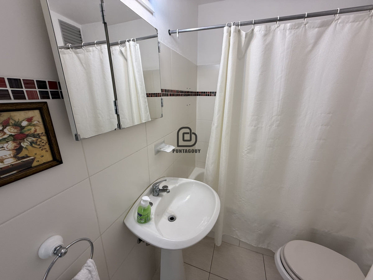 Apartamento ID.1769 - Venta 2 dormitorios en Península con vista al mar