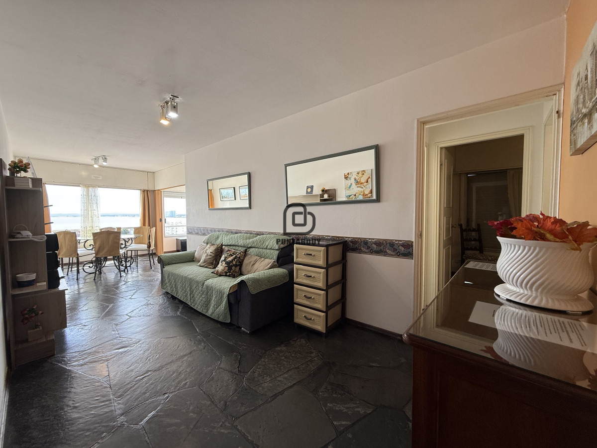 Apartamento ID.1769 - Venta 2 dormitorios en Península con vista al mar