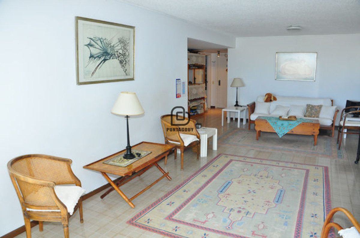 Apartamento ID.1839 - Venta Apartamento  2 dormitorios Estrella de Mar  , Punta del este