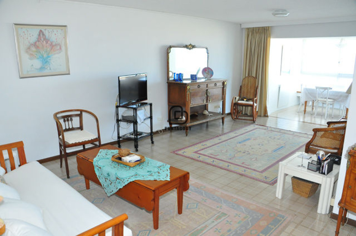 Apartamento ID.1839 - Venta Apartamento  2 dormitorios Estrella de Mar  , Punta del este