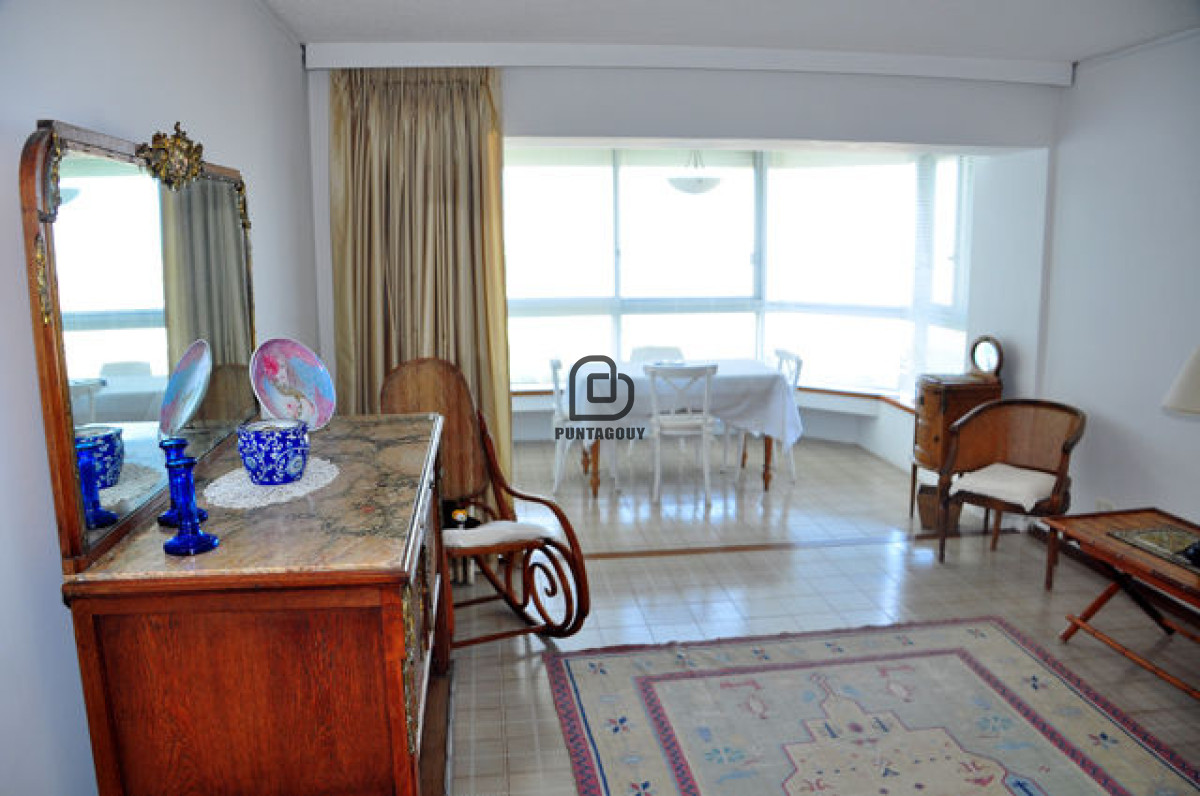Apartamento ID.1839 - Venta Apartamento  2 dormitorios Estrella de Mar  , Punta del este