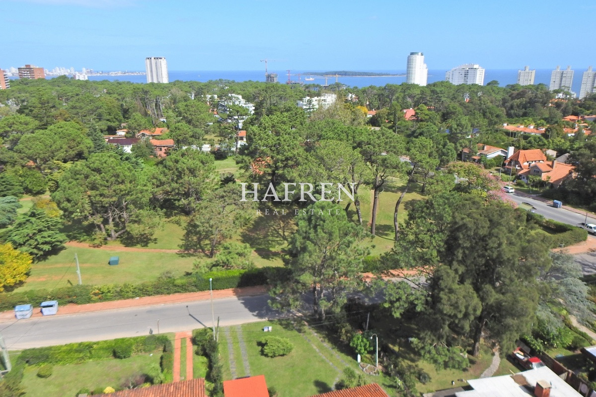 Apartamento ID.308 - Venta de apartamento de 3 dorm, con excelentes servicios