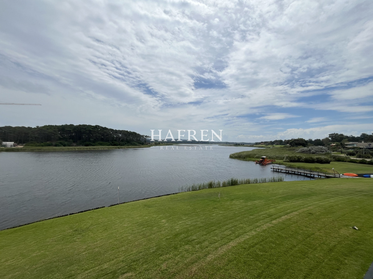 Apartamento ID.292 - Venta apartamento de 3 dorm, sobre la Laguna