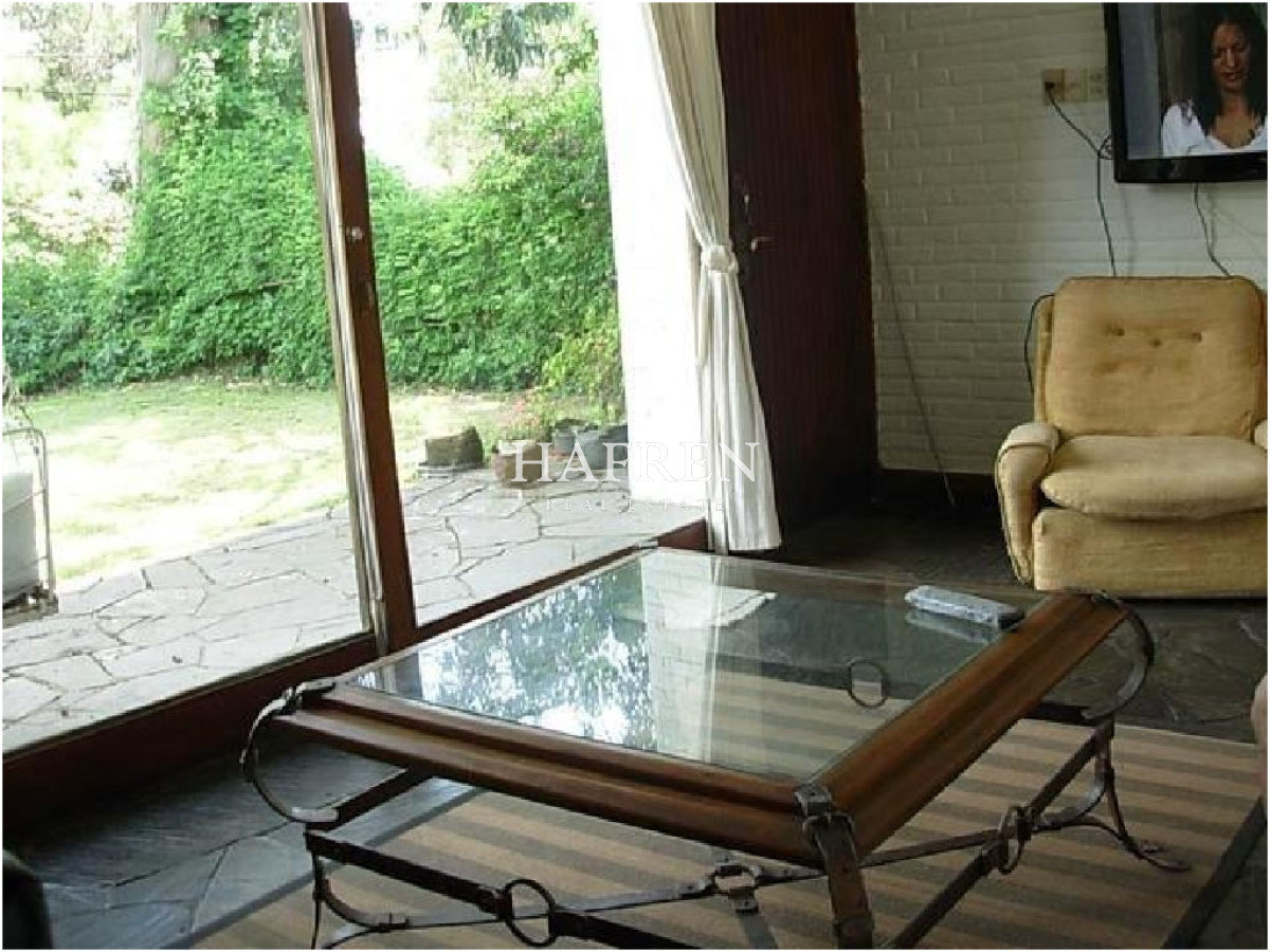 Casa ID.479 - Muy buen parque lindo entorno