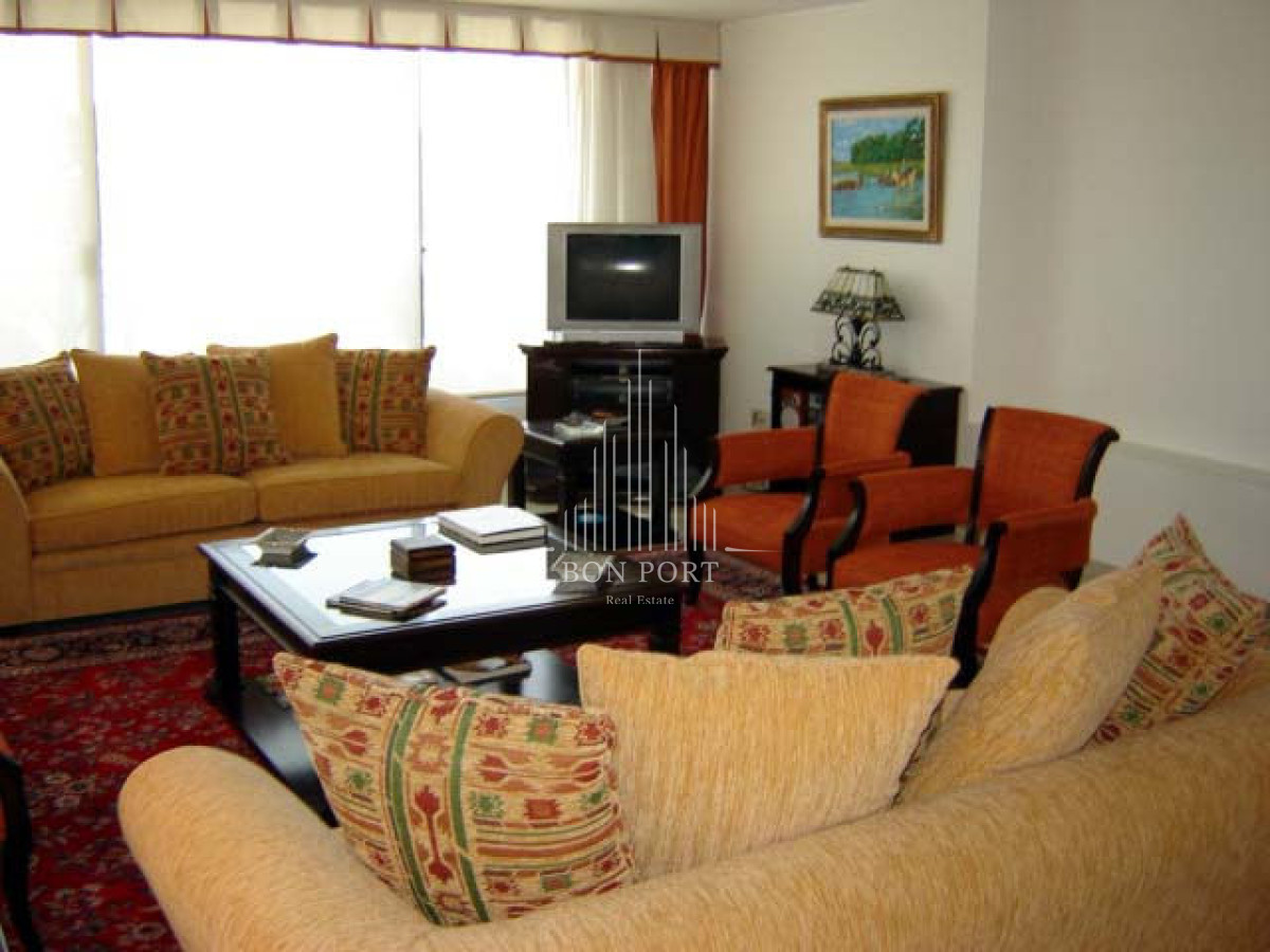 Apartamento ID.260 - Playa mansa amplia terraza 