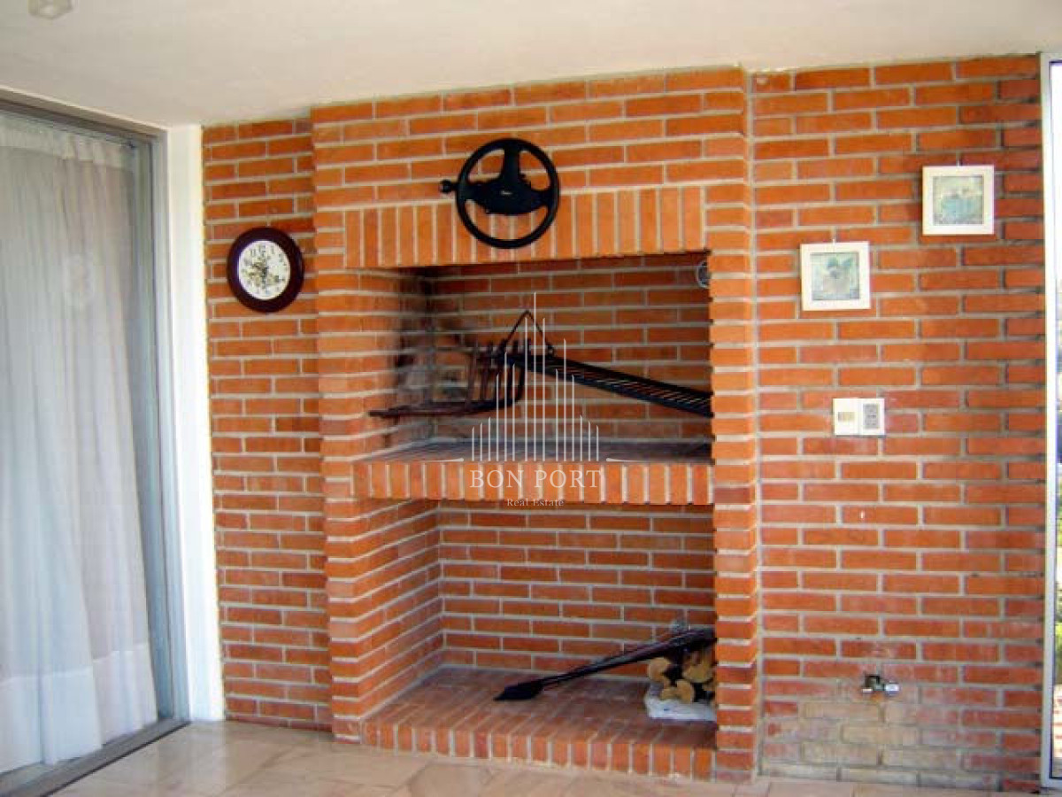 Apartamento ID.260 - Playa mansa amplia terraza 