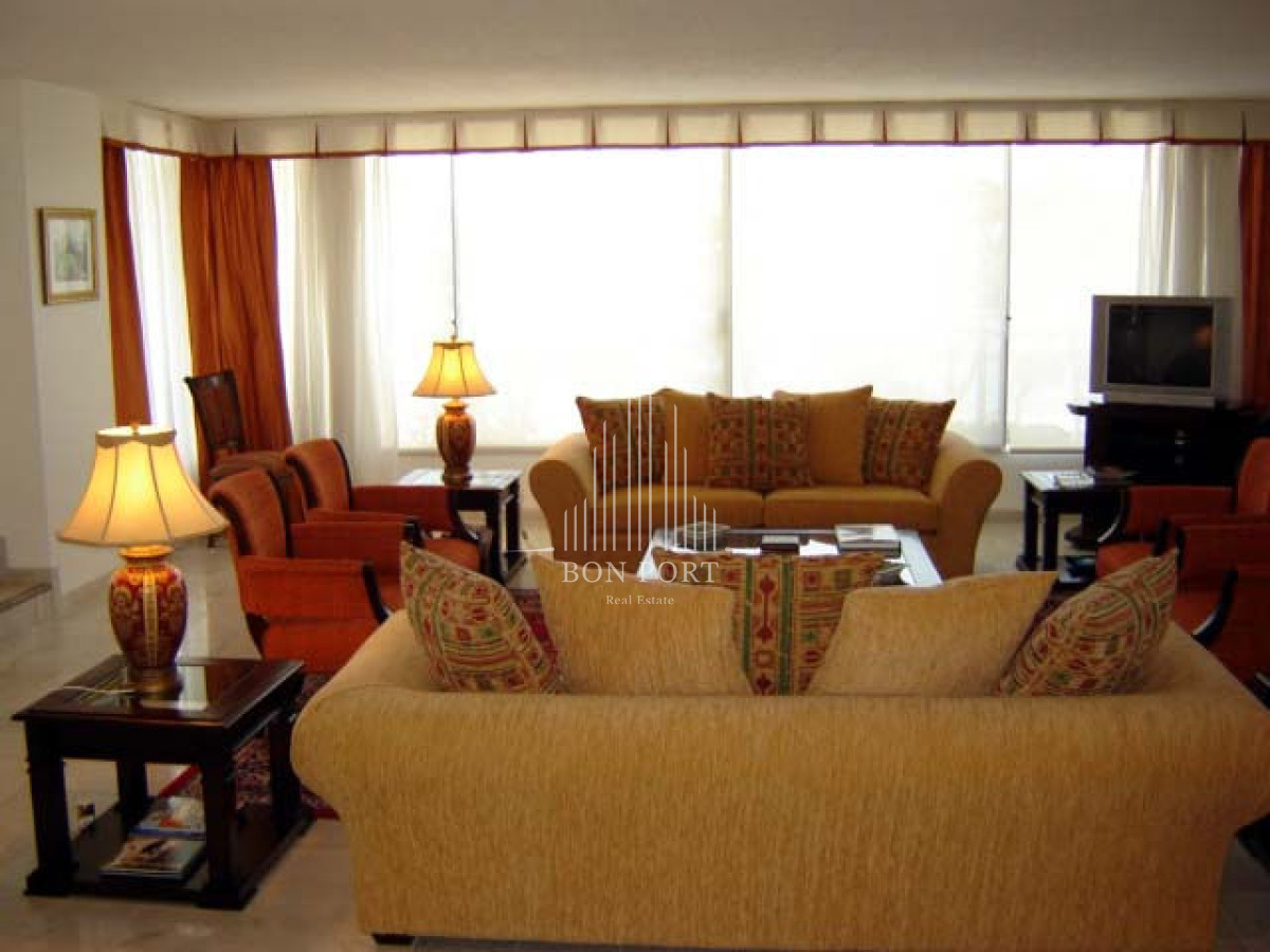 Apartamento ID.260 - Playa mansa amplia terraza 