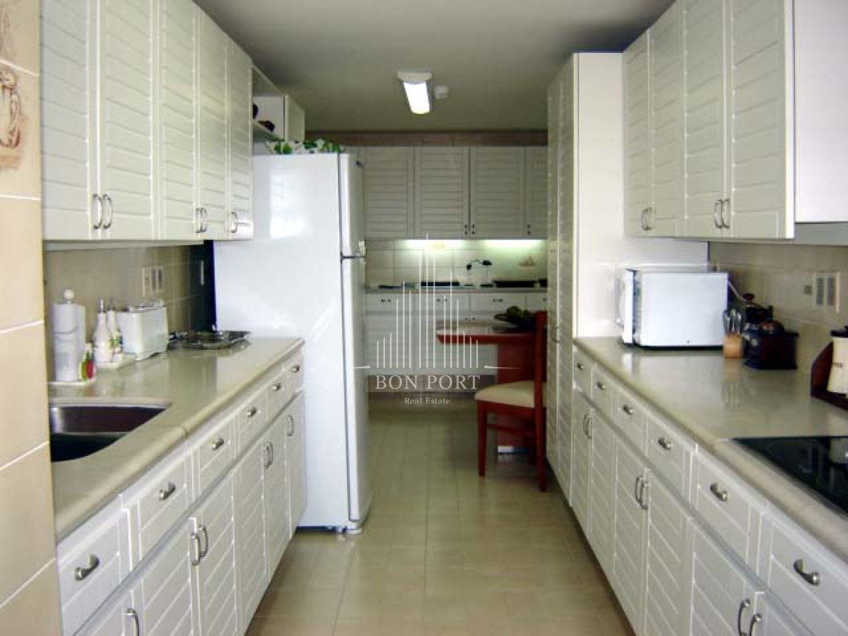 Apartamento ID.260 - Playa mansa amplia terraza 