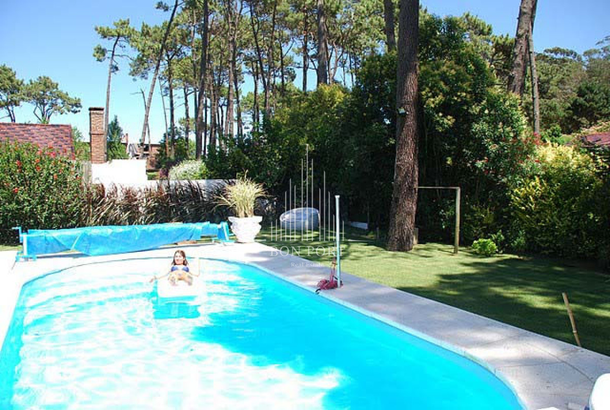 Casa ID.261 - Casa en venta en Barrio Lugano  Punta del Este