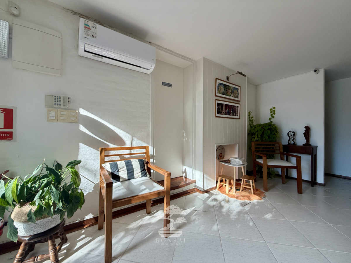 Casa ID.1190 - CASA EN VENTA - BARRIO CANTEGRIL, AV. CÓRDOVA