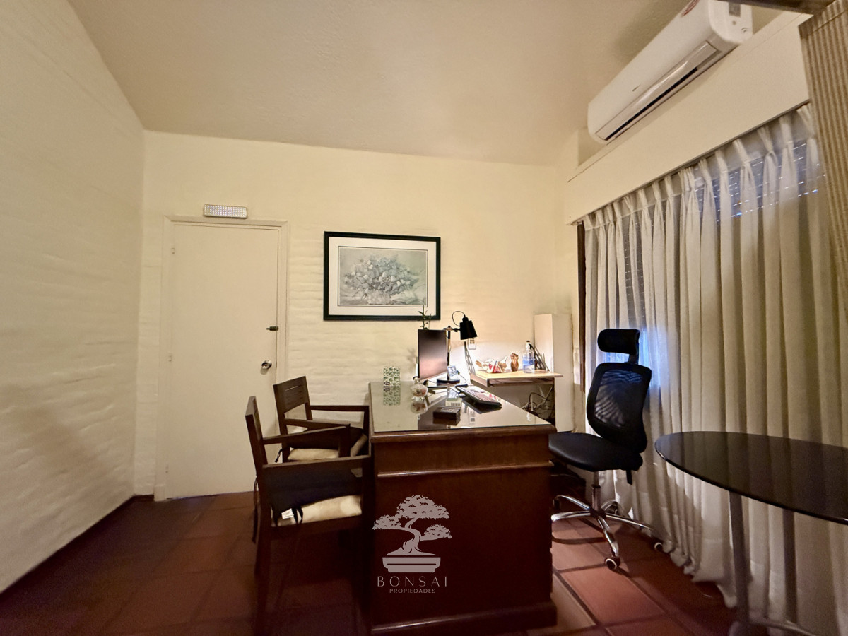 Casa ID.1190 - CASA EN VENTA - BARRIO CANTEGRIL, AV. CÓRDOVA