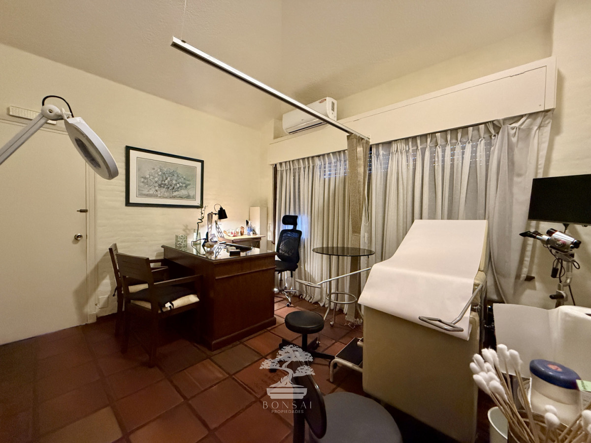Casa ID.1190 - CASA EN VENTA - BARRIO CANTEGRIL, AV. CÓRDOVA