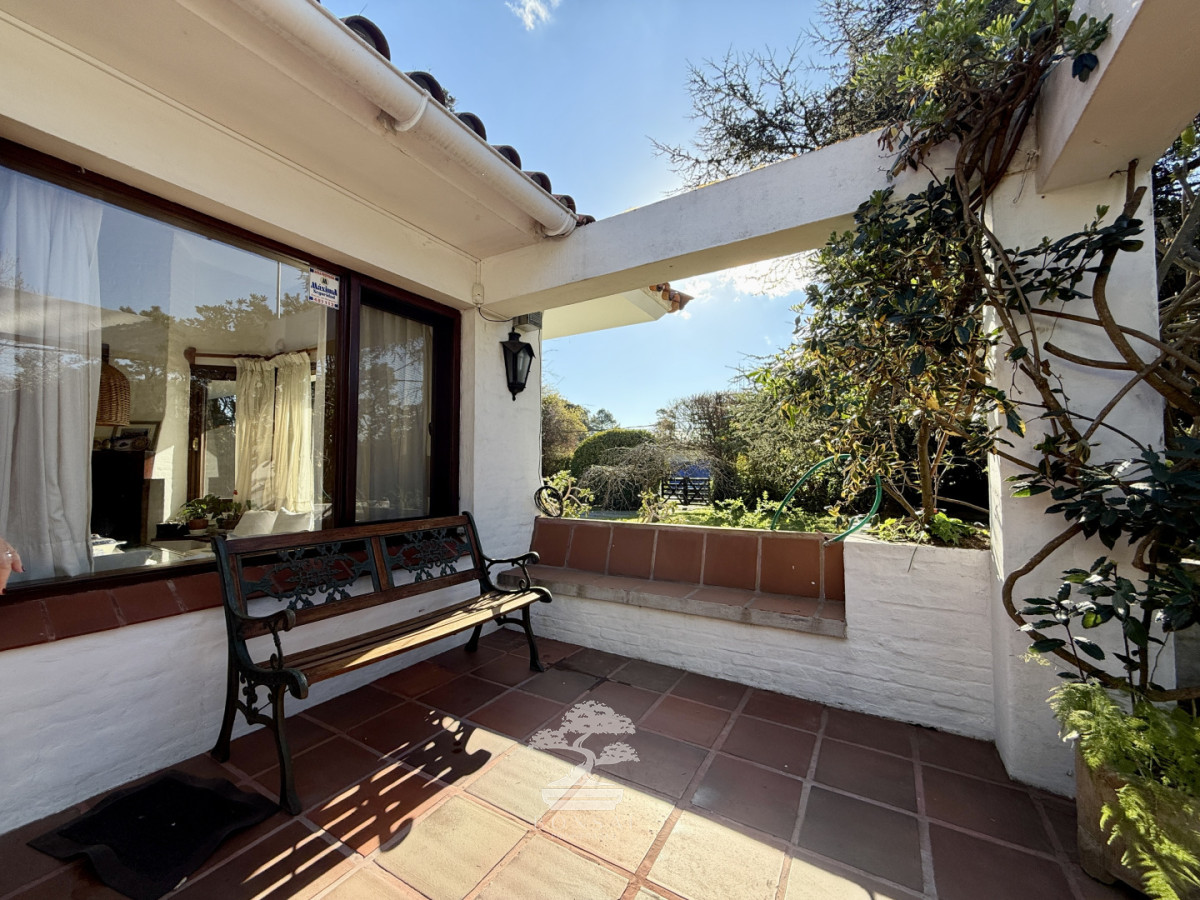 Casa ID.1190 - CASA EN VENTA - BARRIO CANTEGRIL, AV. CÓRDOVA