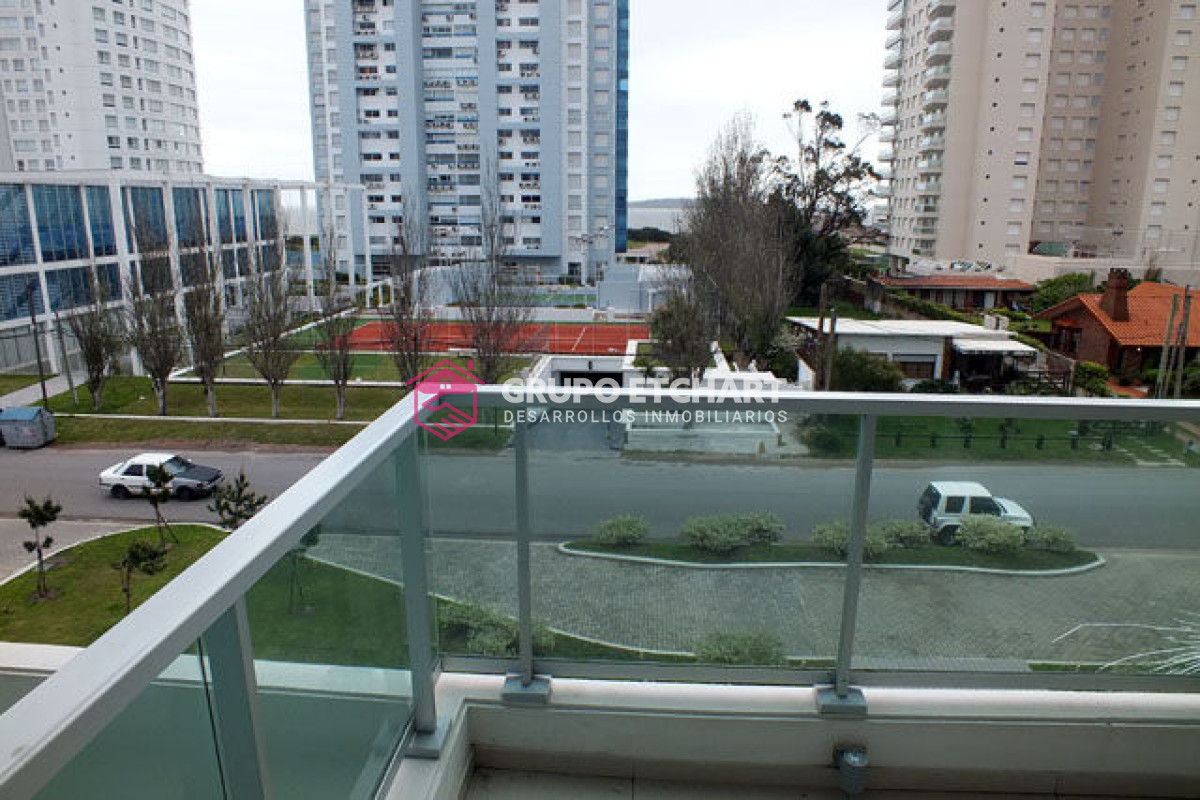 Apartamento ID.199 - Apartamento en Mansa, 2 dormitorios  con parrillero