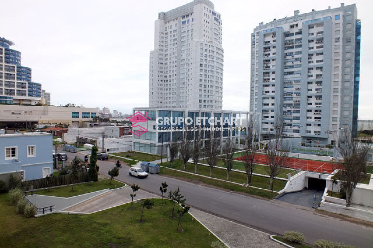 Apartamento ID.199 - Apartamento en Mansa, 2 dormitorios  con parrillero