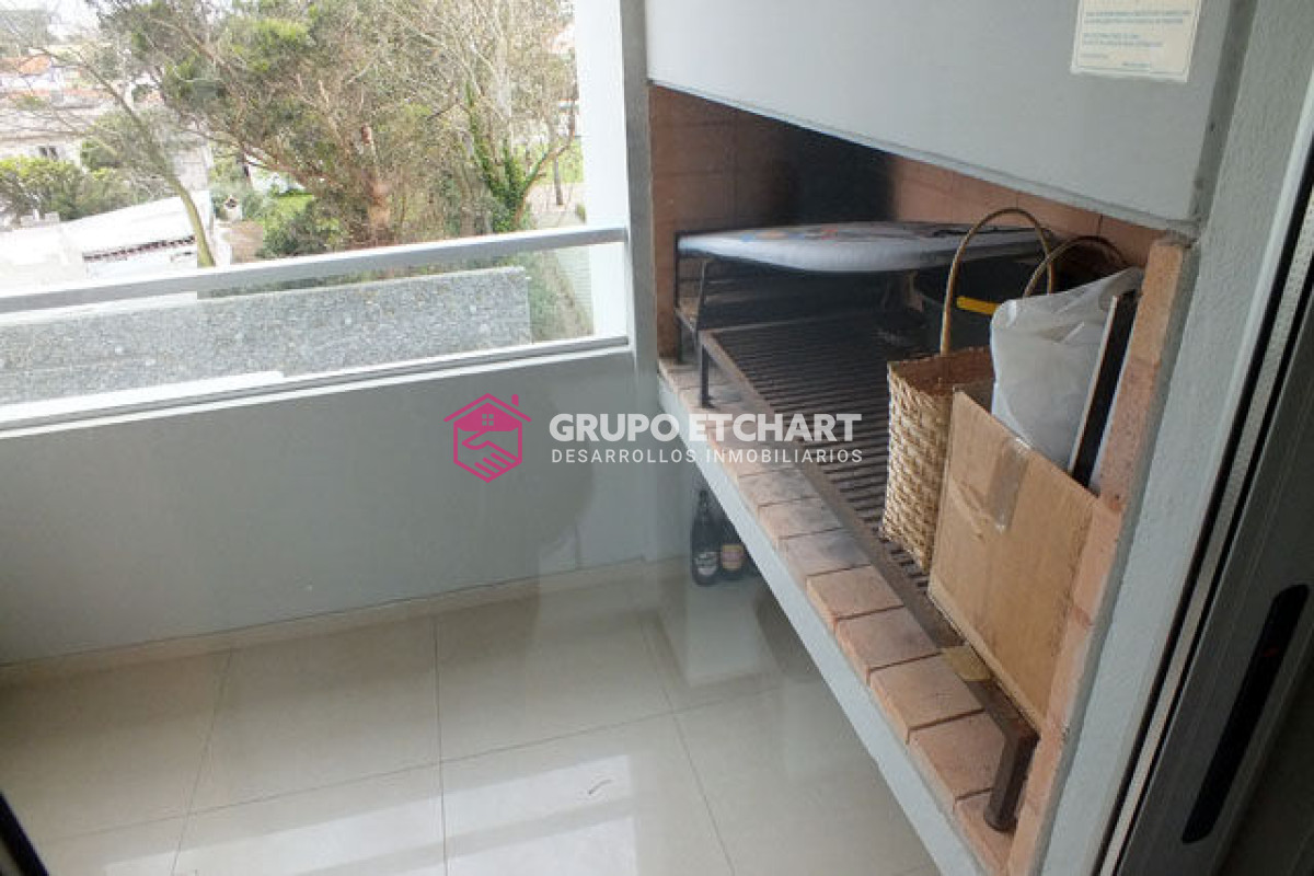 Apartamento ID.199 - Apartamento en Mansa, 2 dormitorios  con parrillero
