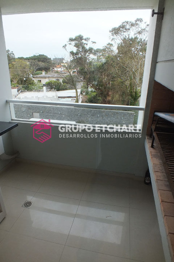 Apartamento ID.199 - Apartamento en Mansa, 2 dormitorios  con parrillero