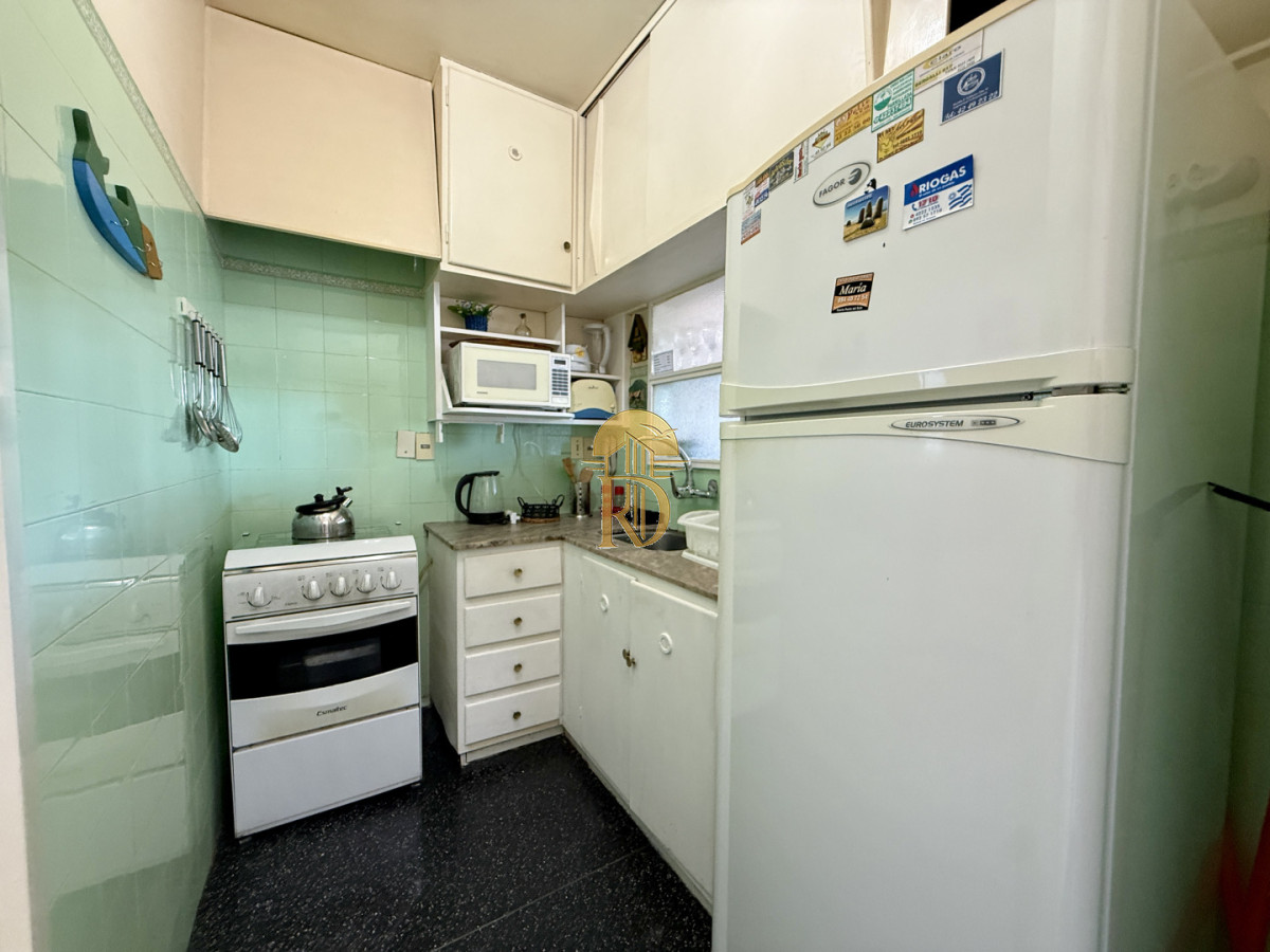 APTO FRENTE AL MAR -id-671-7