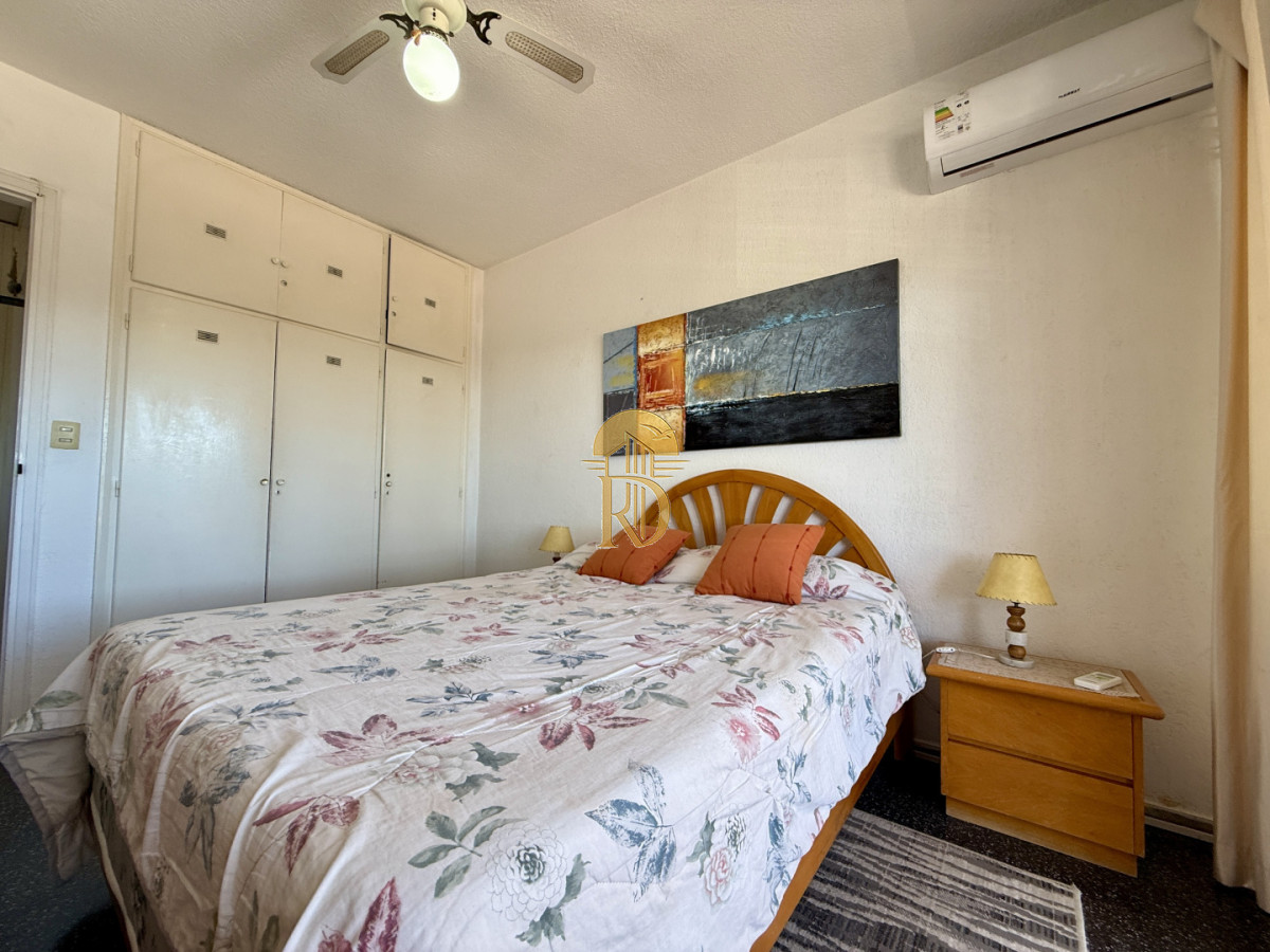 APTO FRENTE AL MAR -id-671-12