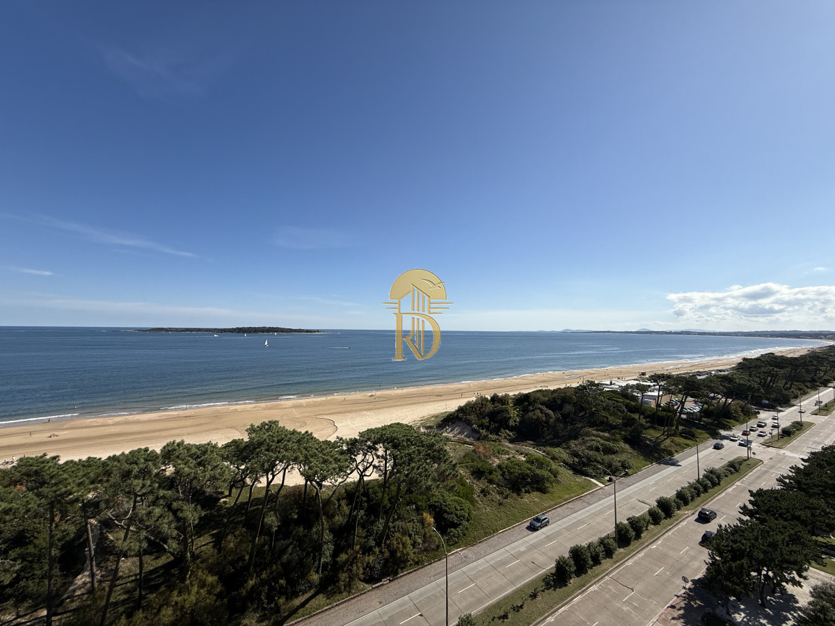 Primera linea vista excelente con hermosa terraza amplia -id-235-5