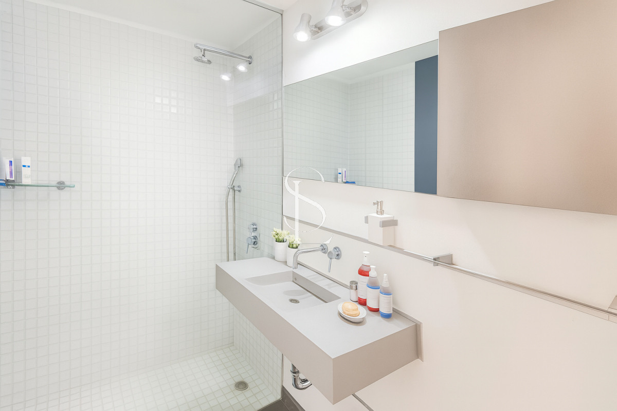 Apartamento ID.109 - Unidad totalmente reciclada con muy buen metraje