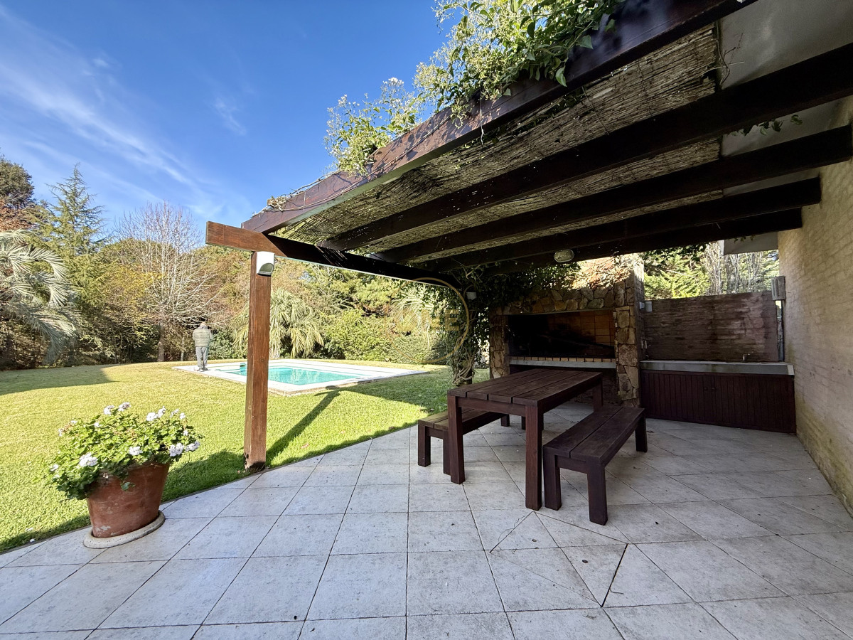 Casa ID.2163 - Chalet en Rincón del Indio a 500 metros del mar