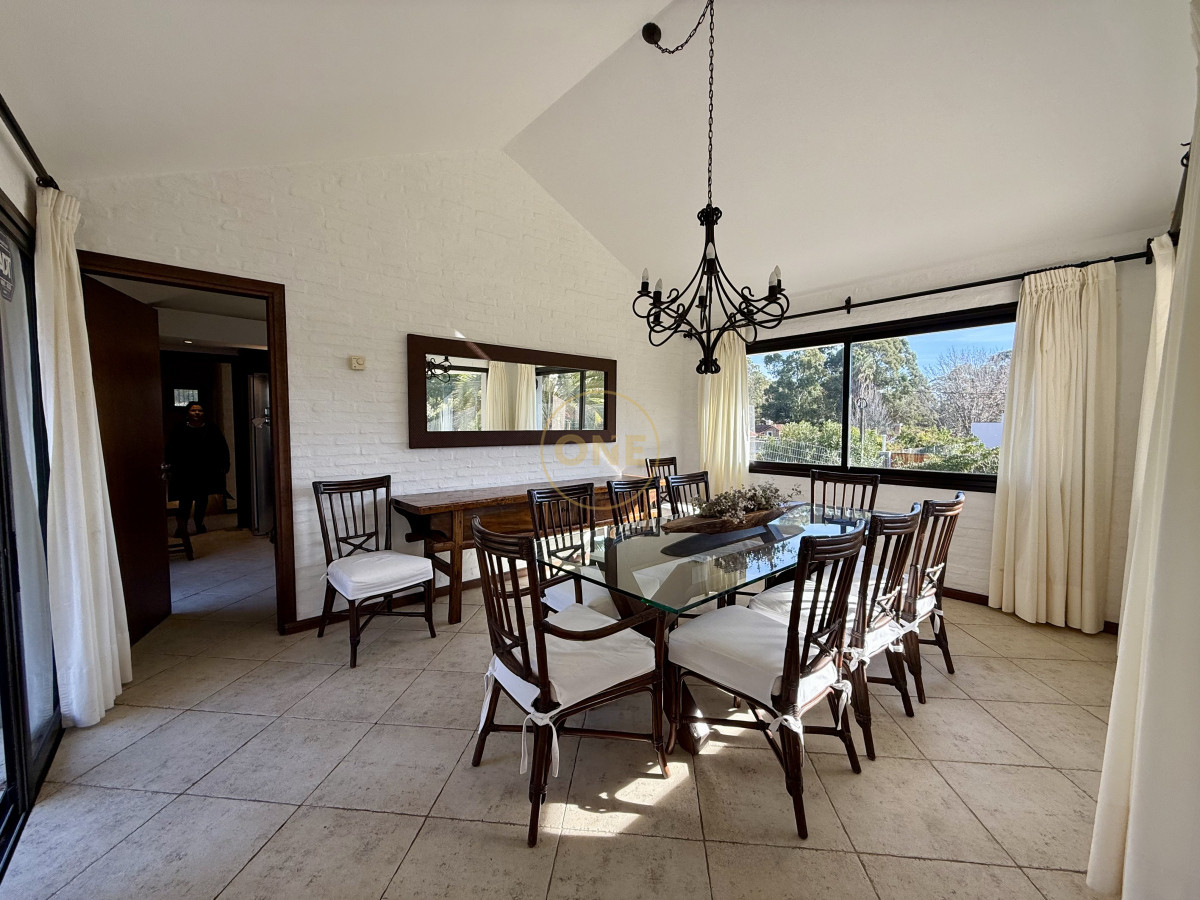 Casa ID.2163 - Chalet en Rincón del Indio a 500 metros del mar