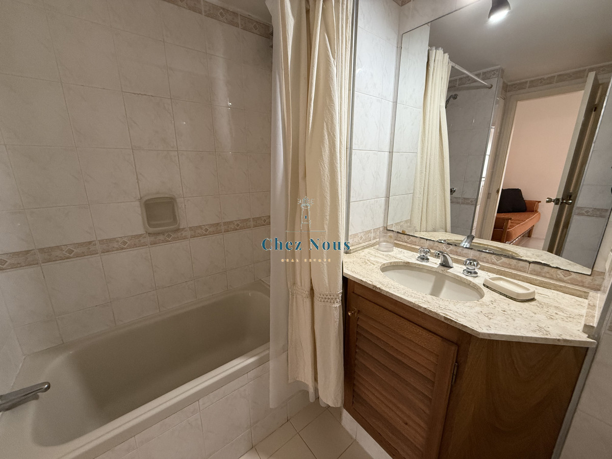 Apartamento ID.1363 - ed Triangulo con todos los servicios a pasos del  mar