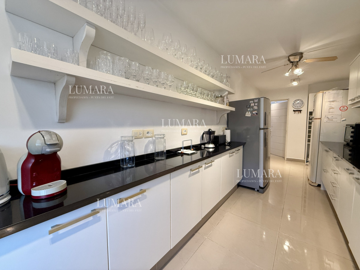 Apartamento ID.3341 - Pent House en venta en Lomas de Manantiales 