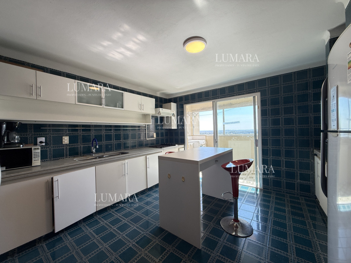 Apartamento ID.3126 - Venta de Apartamento  Parquemar Bosque  Parada 15 de Av. Roosevelt, Punta del Este