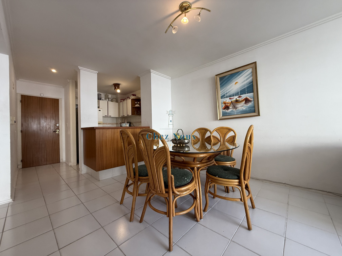 Apartamento ID.1363 - ed Triangulo con todos los servicios a pasos del  mar