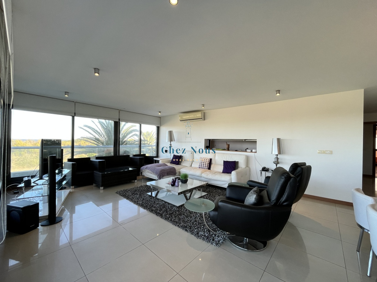Apartamento ID.1050 - hermoso depto sobre playa brava