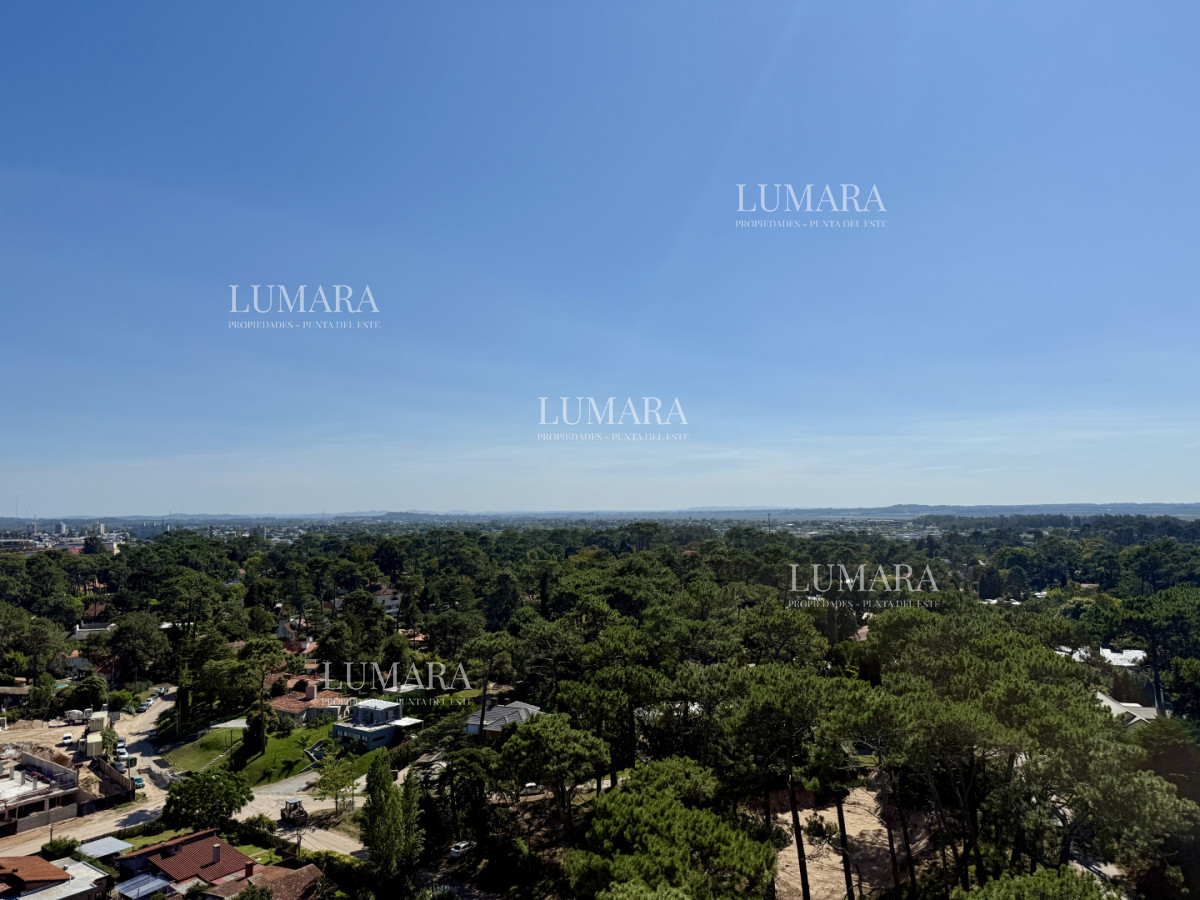 Apartamento ID.3126 - Venta de Apartamento  Parquemar Bosque  Parada 15 de Av. Roosevelt, Punta del Este