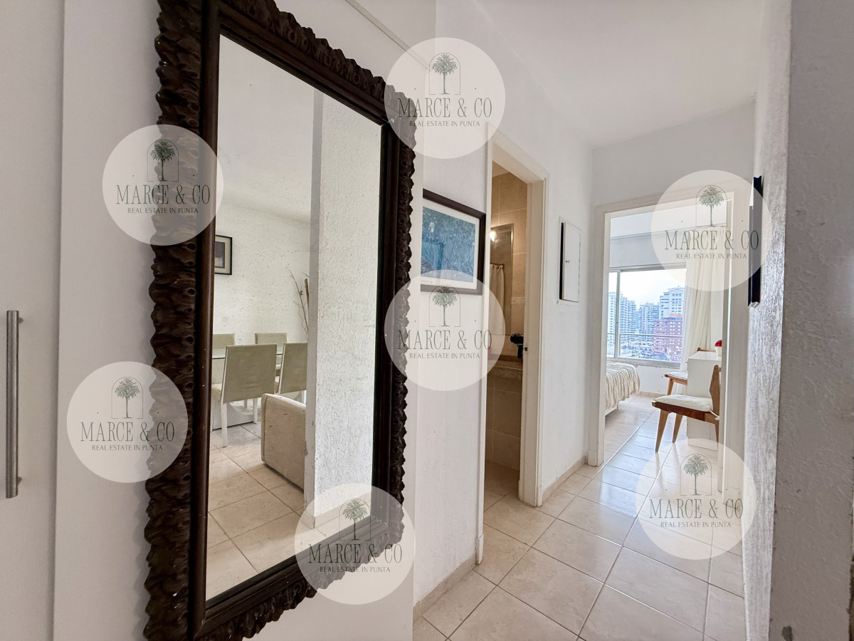 Apartamento ID.2212 - Apartamento en venta – Edificio Santos Dumont, Punta del Este