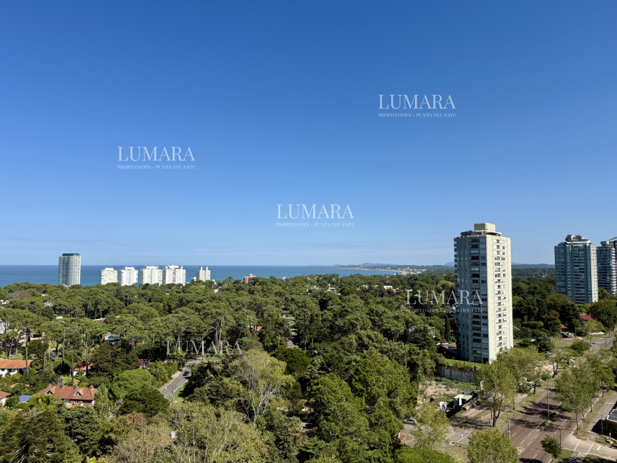 Apartamento ID.3126 - Venta de Apartamento  Parquemar Bosque  Parada 15 de Av. Roosevelt, Punta del Este