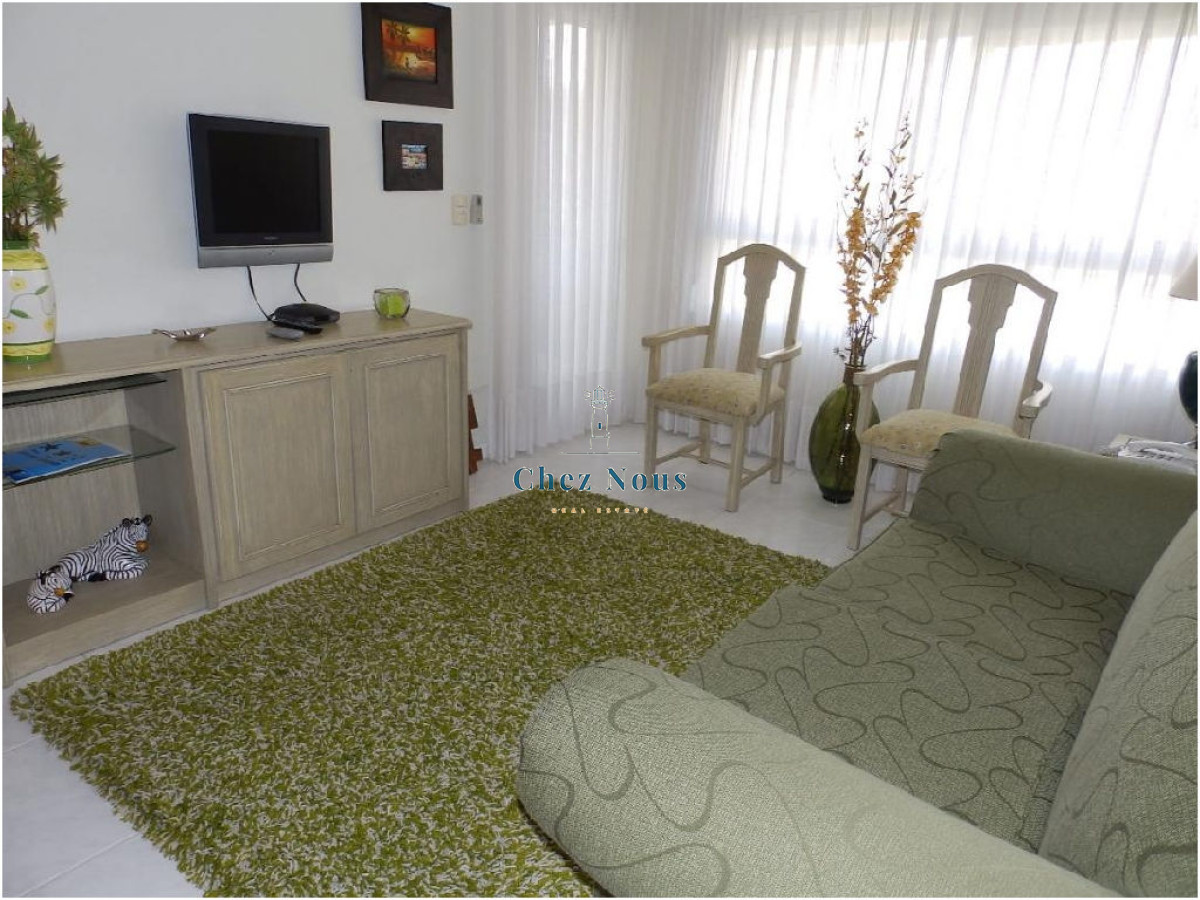 Apartamento ID.1037 - CON TODOS LOS SERVICIOS MUY LINDOS DECORADO 