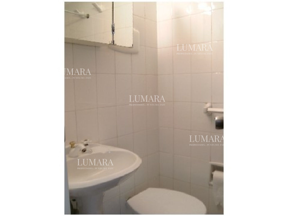 Apartamento ID.2371 - Apartamento sobre Roosevelt en venta