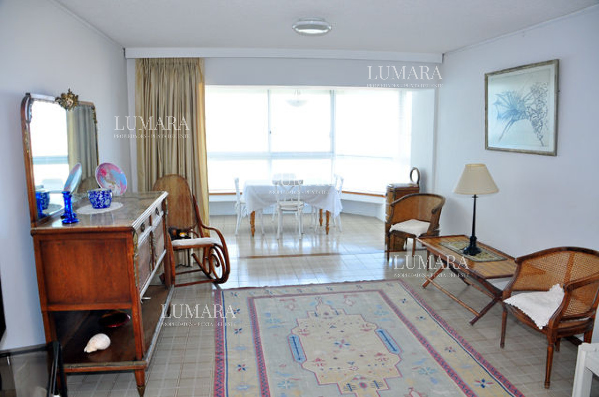 Apartamento ID.3218 - Apartamento en Brava, 2 dormitorios  
